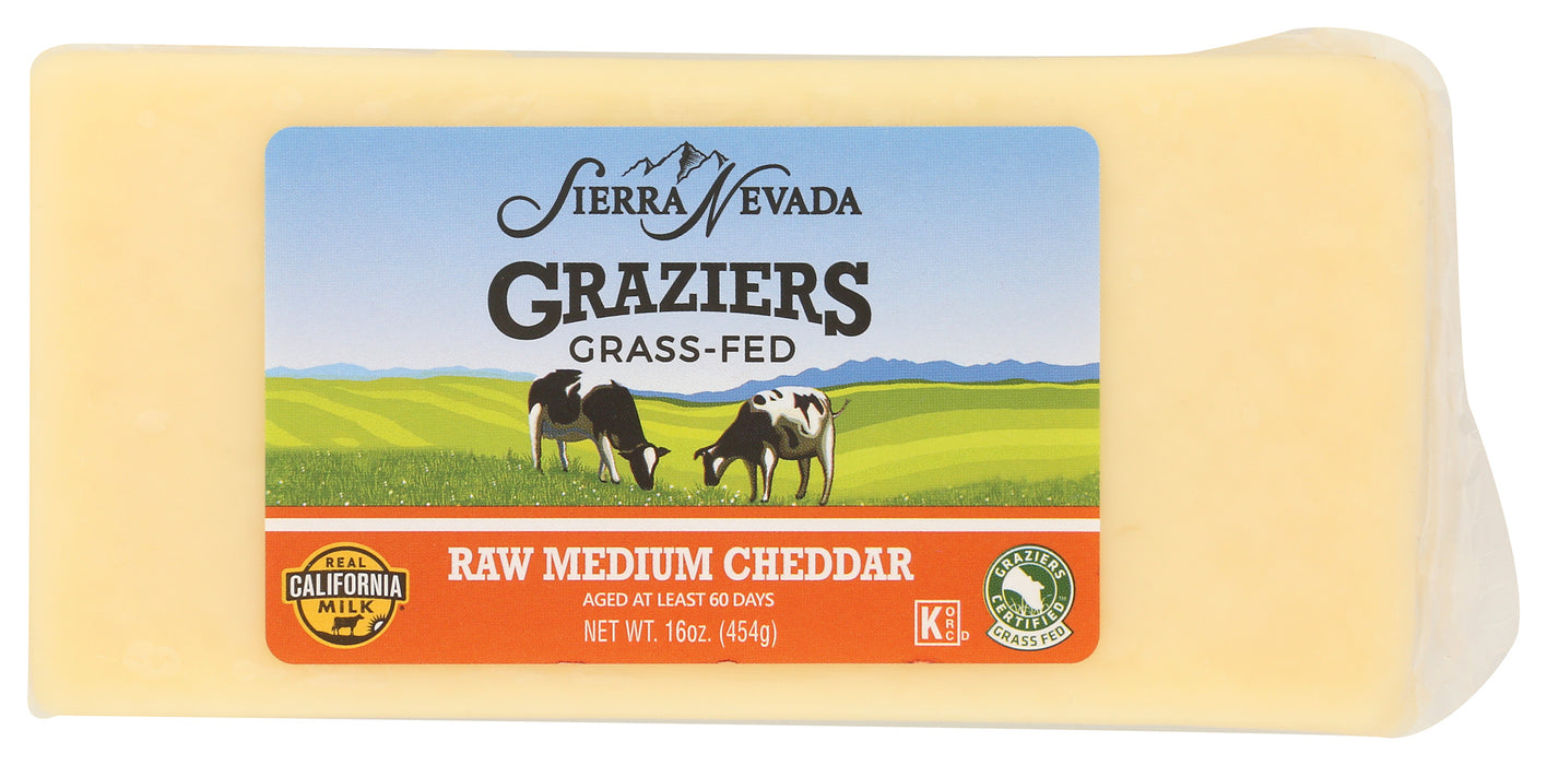 Raw Medium Cheddar Cheese, Grassfed, 16 oz